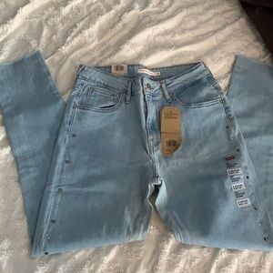 Levi’s high rise skinny jeans